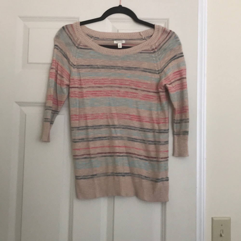 Quarter sleeve length shirt